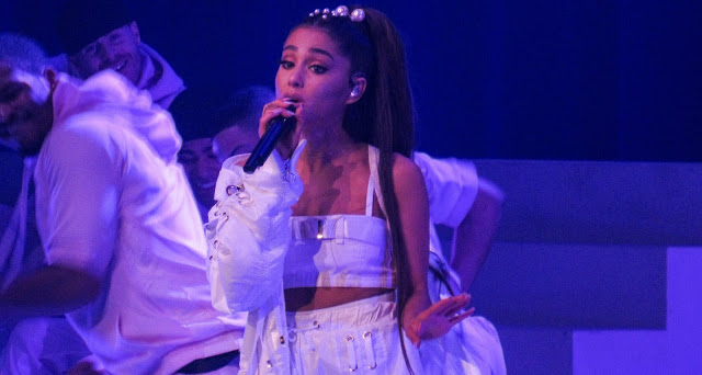 “Take care of yourself first”, Dad of teen girls pens touching open letter to Ariana Grande
