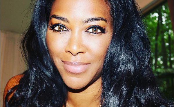 Real Housewives of Atlanta star, Kenya Moore, ties the knot