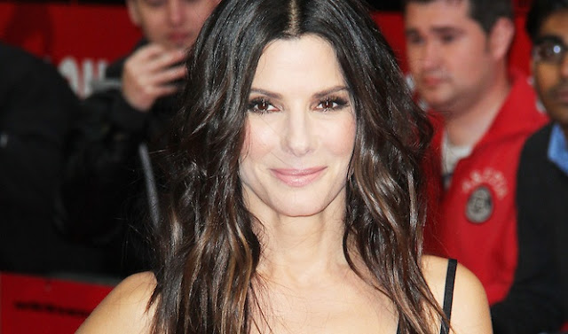 Sandra Bullock donates $1 million to aid Hurricane Harvey victims