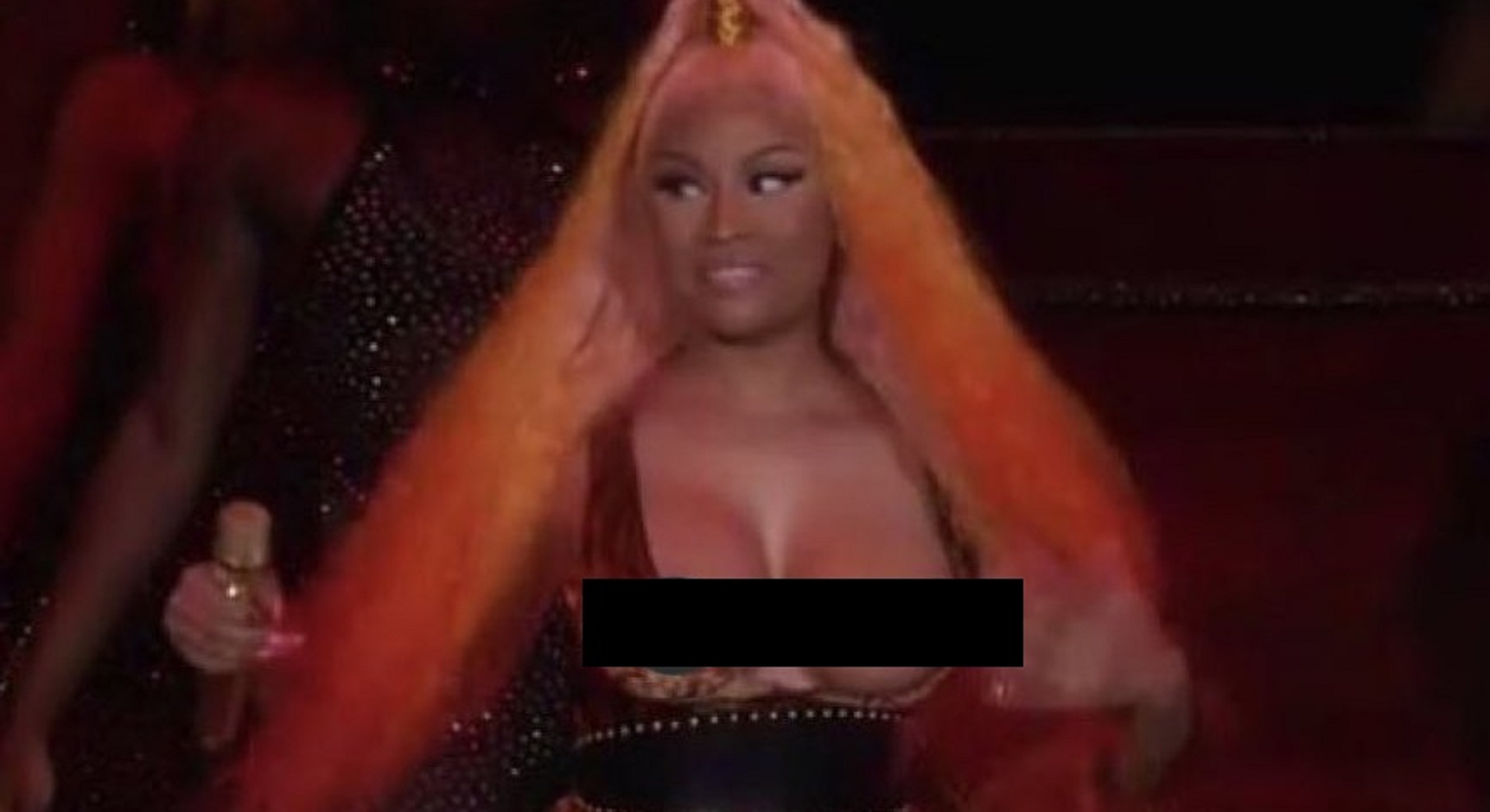 Oops! Nicki Minaj's Bo*bs Pop-out During Made in America Festival  Performance!