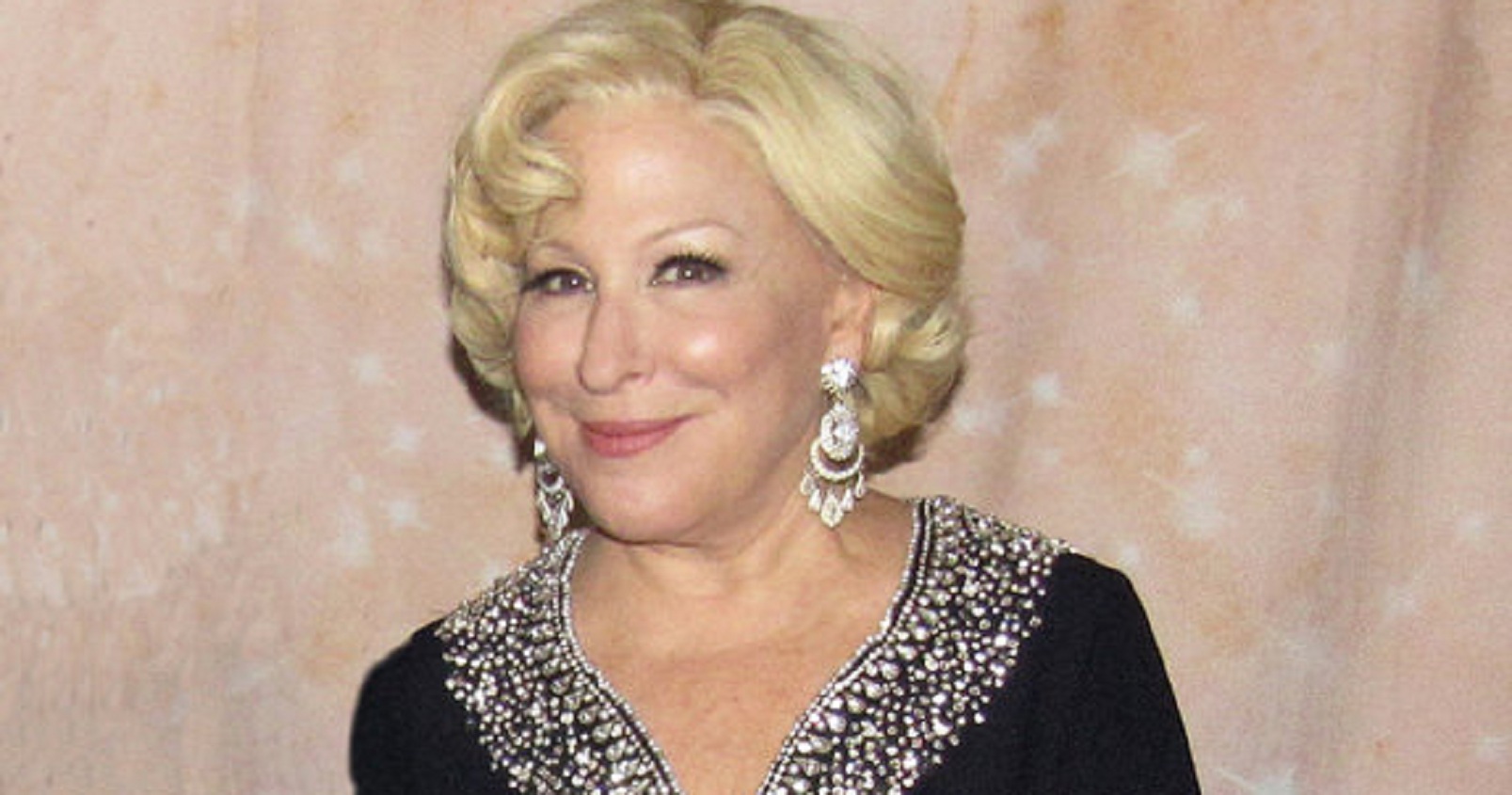 Bette Midler: “Women are the N-word of the world”