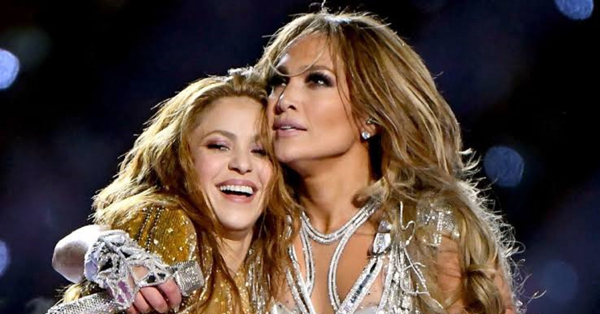 Jennifer Lopez and Shakira SIZZLED with their Super Bowl Performance! Watch Here