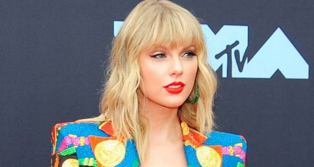 Top 20 Best Songs Of Taylor Swift