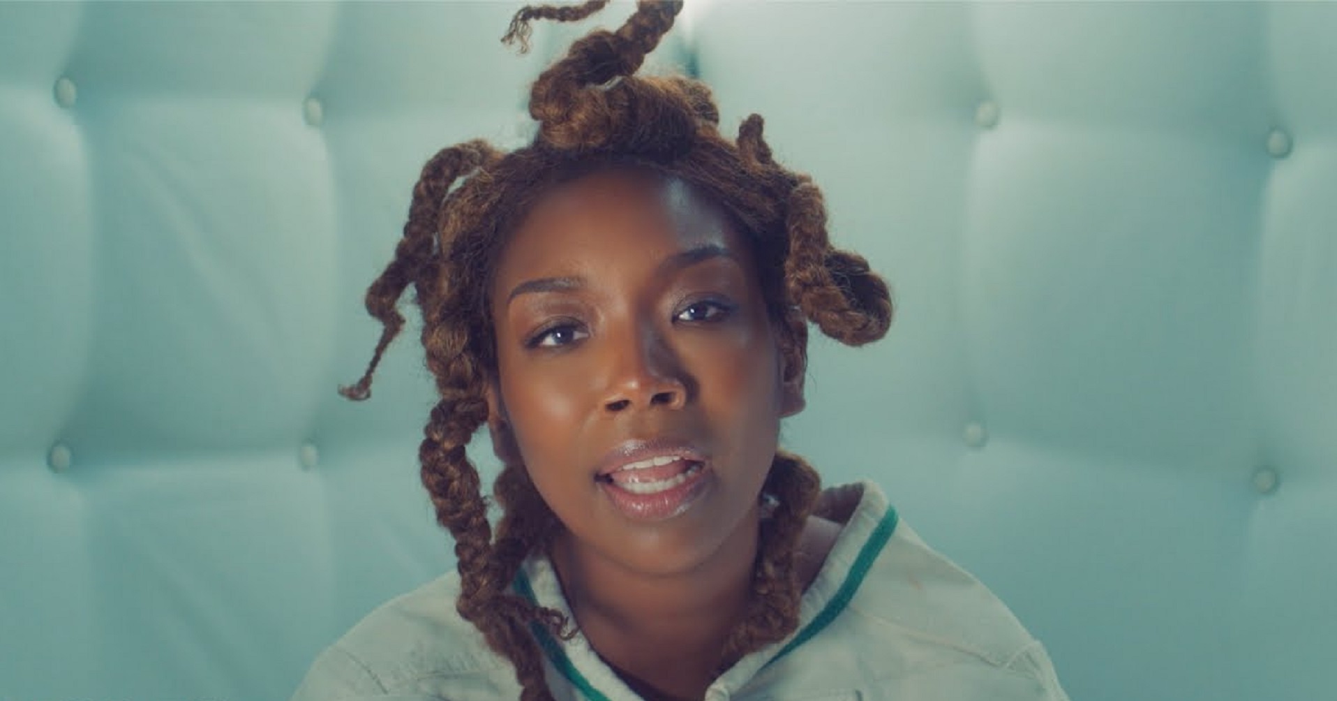 Watch Brandy’s Brand New Music Video ‘Borderline’ From New Album ‘B7’