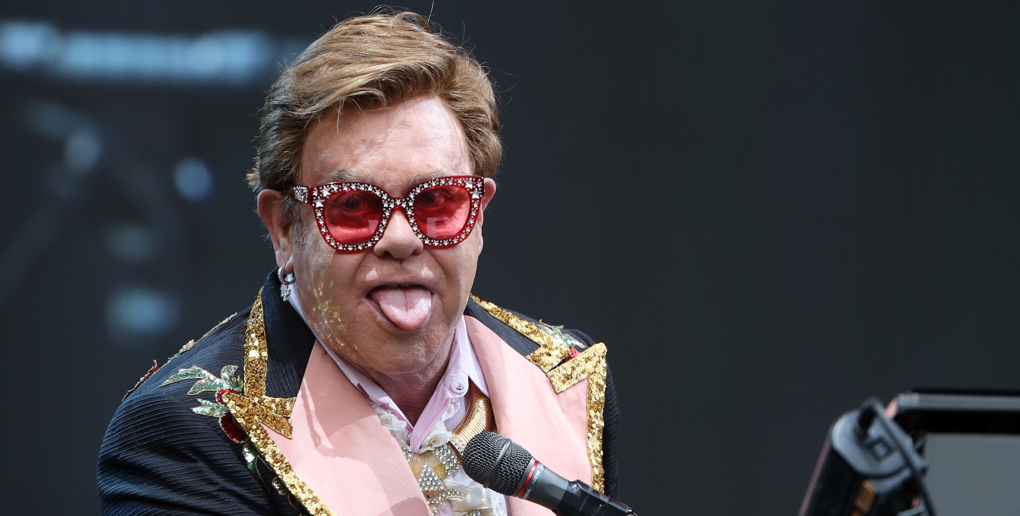 Elton John: “Most Of The Records In The Charts Today Are Not Real Songs”