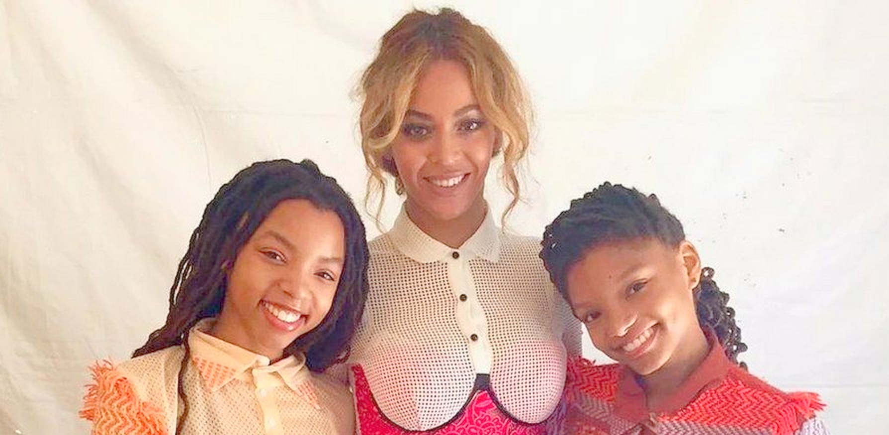 Beyonce Presents Chloe X Halle with Billboard’s 2020 Rising Star Award [Video]