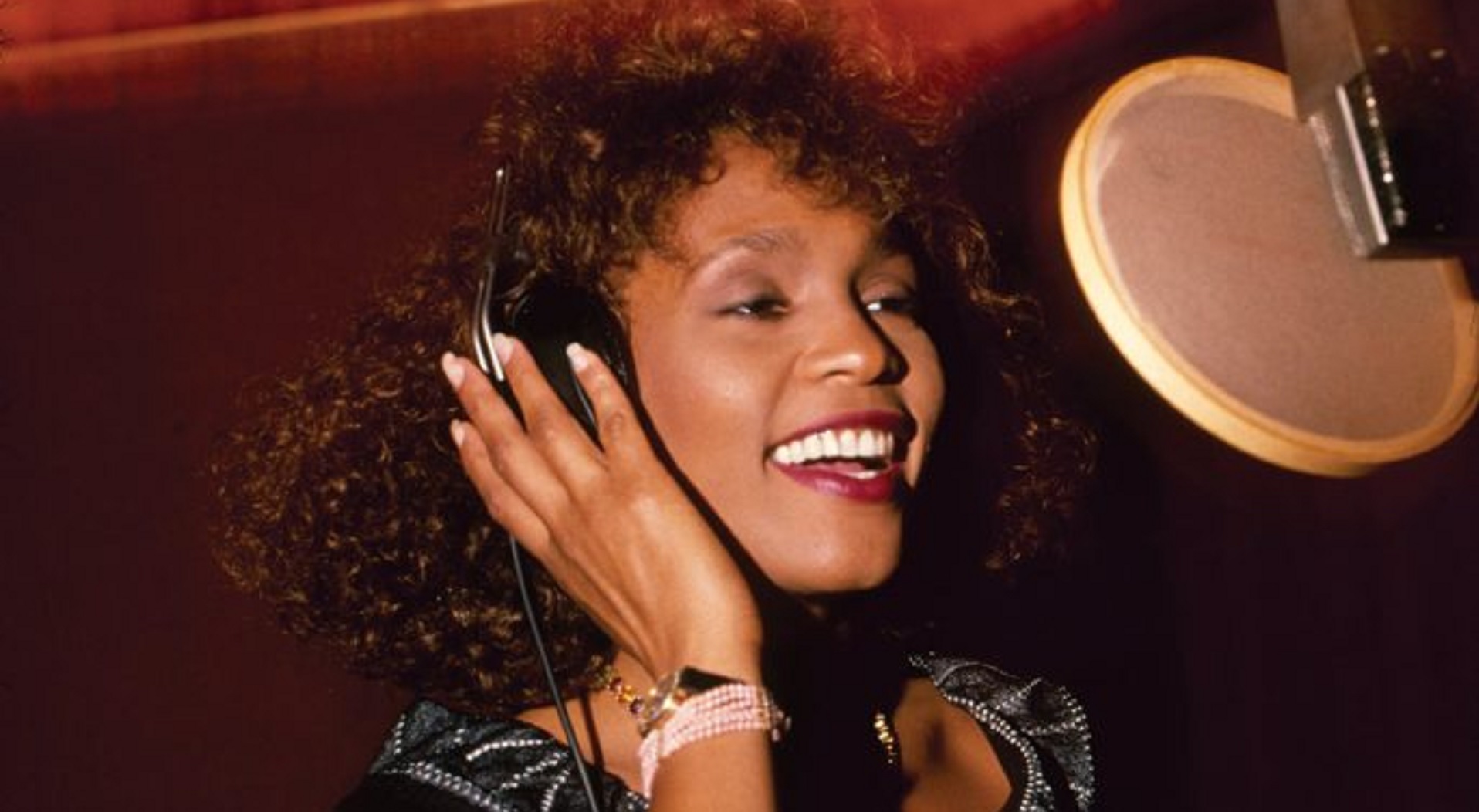 The Best Of Whitney Houston: Her Top 10 Vocal Performances In The Studio That Prove She’s In A League Of Her Own