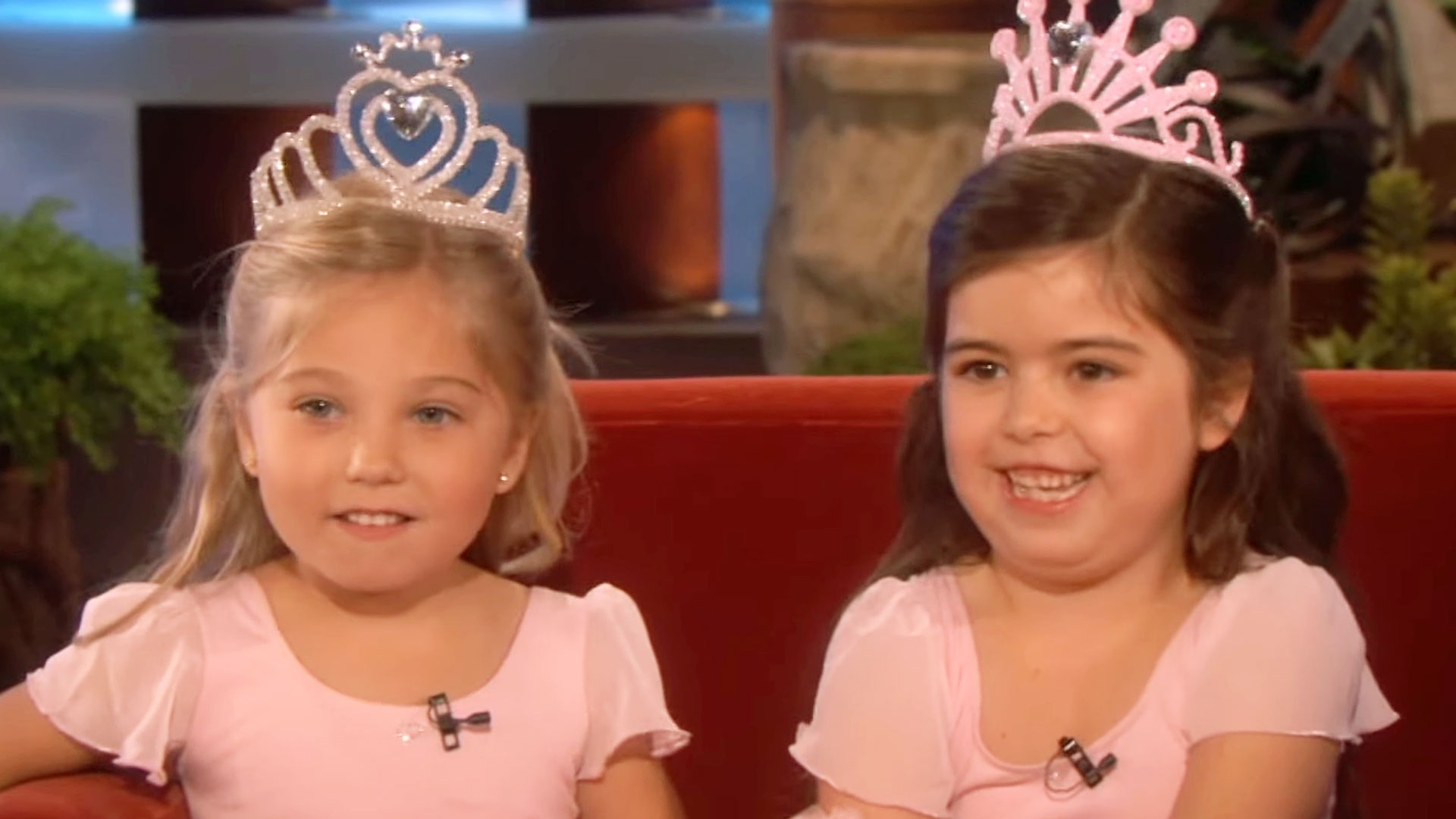 Sophia Grace & Rosie Return To ‘Ellen’ After 11 Years, Perform ‘Super Bass’ As The Show Comes To An End