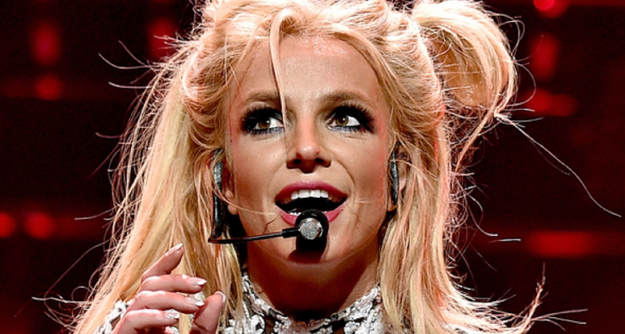 Britney Spears Shows Power Vocals With ‘Baby One More Time’ A Capella: Growls, Belts and F Bombs