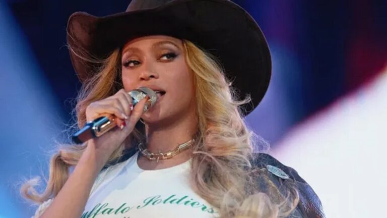 Beyoncé Makes History with Highest-Grossing Country Music Tour – Soundpasta